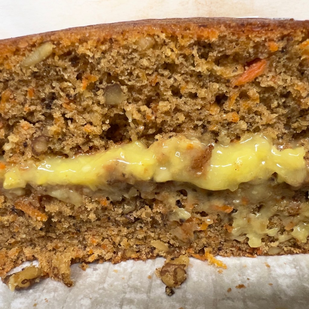 Carrot cake with pineapple-lemon filling